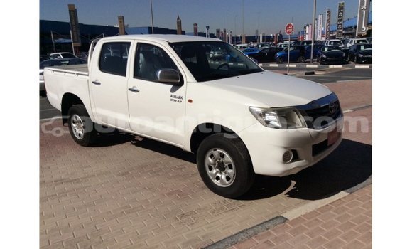 Buy Import Toyota Hilux White Car in Import - Dubai in Antigua Buy Import Toyota Hilux White Car in Import - Dubai in Antigua