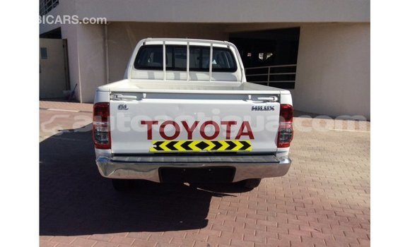 Buy Import Toyota Hilux White Car in Import - Dubai in Antigua Buy Import Toyota Hilux White Car in Import - Dubai in Antigua