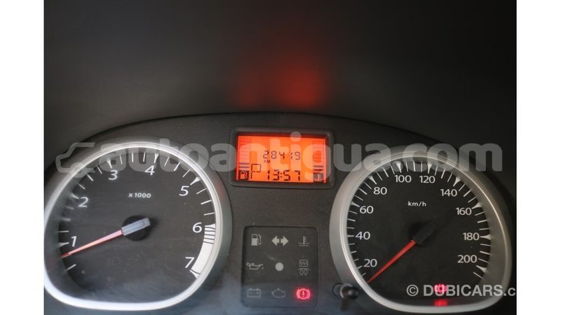 Big with watermark renault duster antigua import dubai 1937