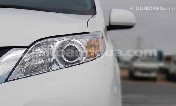 Buy Import Toyota Sienna White Car in Import - Dubai in Antigua Buy Import Toyota Sienna White Car in Import - Dubai in Antigua