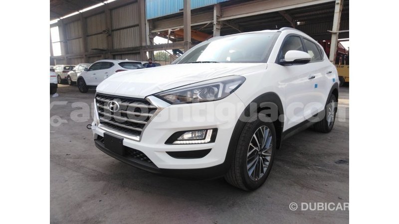 Big with watermark hyundai tucson antigua import dubai 1940