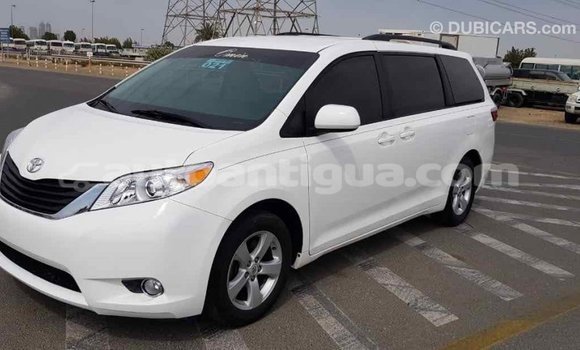 Buy Import Toyota Sienna White Car in Import - Dubai in Antigua Buy Import Toyota Sienna White Car in Import - Dubai in Antigua