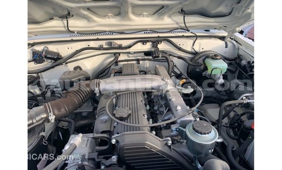 Buy Import Toyota Land Cruiser White Car in Import - Dubai in Antigua Buy Import Toyota Land Cruiser White Car in Import - Dubai in Antigua