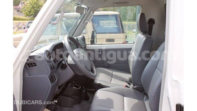 Big with watermark toyota land cruiser antigua import dubai 1969