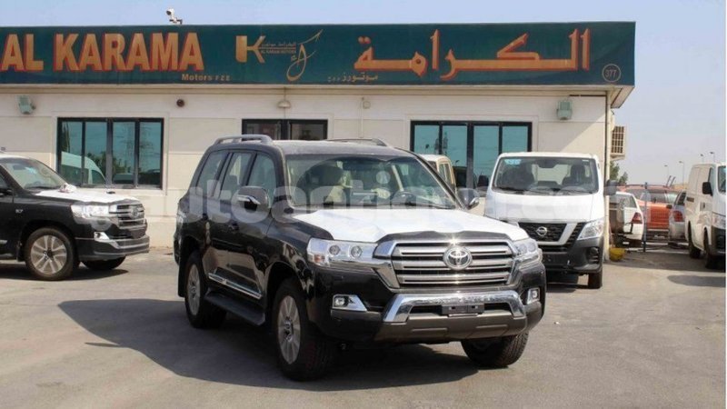 Big with watermark toyota land cruiser antigua import dubai 2002