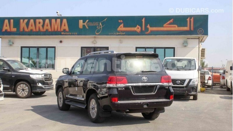 Big with watermark toyota land cruiser antigua import dubai 2002