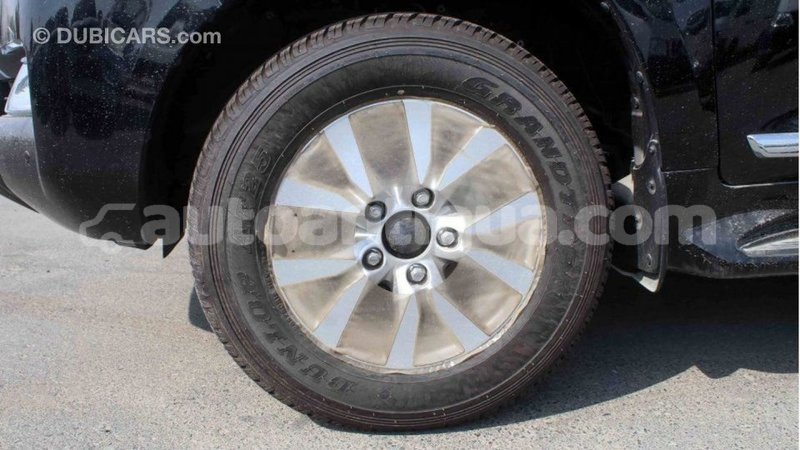 Big with watermark toyota land cruiser antigua import dubai 2002