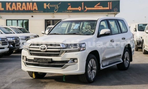 Buy Import Toyota Land Cruiser White Car in Import - Dubai in Antigua Buy Import Toyota Land Cruiser White Car in Import - Dubai in Antigua