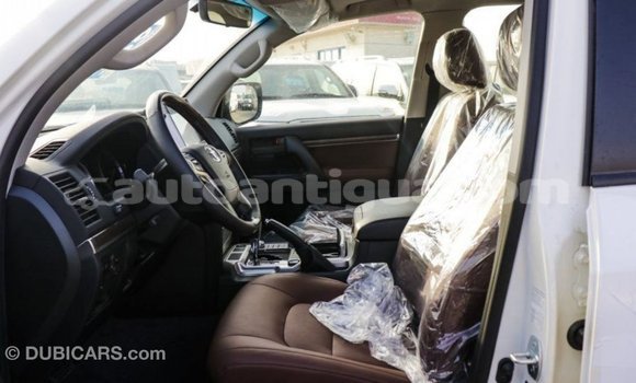 Buy Import Toyota Land Cruiser White Car in Import - Dubai in Antigua Buy Import Toyota Land Cruiser White Car in Import - Dubai in Antigua