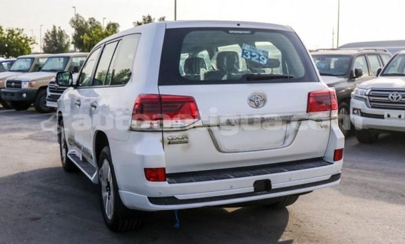 Buy Import Toyota Land Cruiser White Car in Import - Dubai in Antigua Buy Import Toyota Land Cruiser White Car in Import - Dubai in Antigua