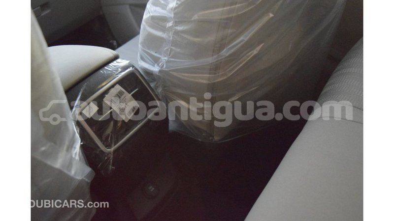 Big with watermark kia sportage antigua import dubai 2005