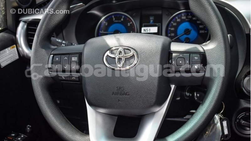 Big with watermark toyota hilux antigua import dubai 2010