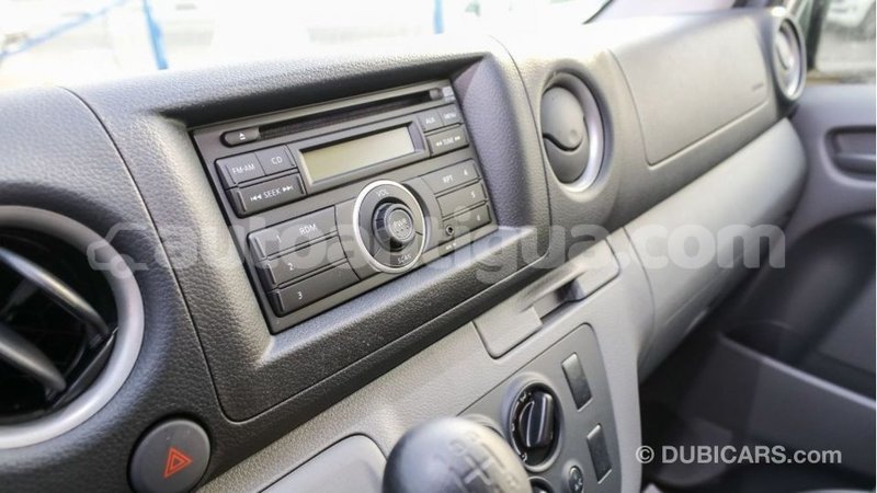 Big with watermark nissan urvan antigua import dubai 2028