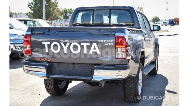 Big with watermark toyota hilux antigua import dubai 2031