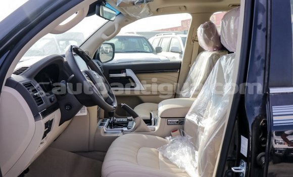 Buy Import Toyota Land Cruiser Black Car in Import - Dubai in Antigua Buy Import Toyota Land Cruiser Black Car in Import - Dubai in Antigua