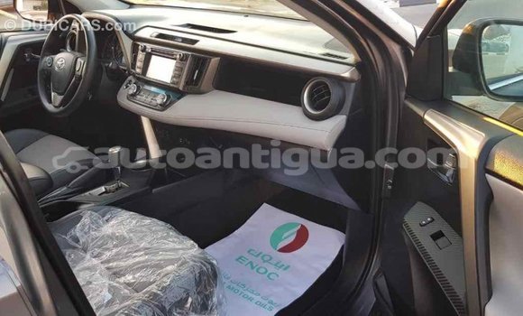 Buy Import Toyota HiAce Other Truck in Import - Dubai in Antigua Buy Import Toyota HiAce Other Truck in Import - Dubai in Antigua