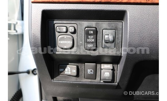 Buy Import Toyota Tundra White Car in Import - Dubai in Antigua Buy Import Toyota Tundra White Car in Import - Dubai in Antigua