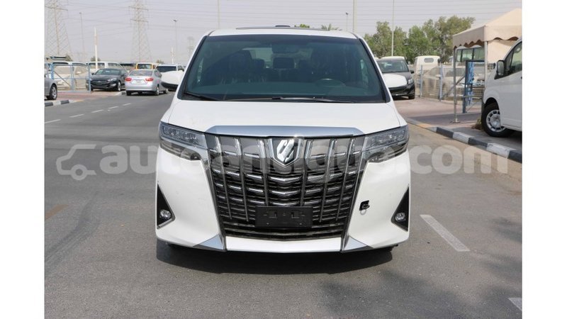 Big with watermark toyota alphard antigua import dubai 2046