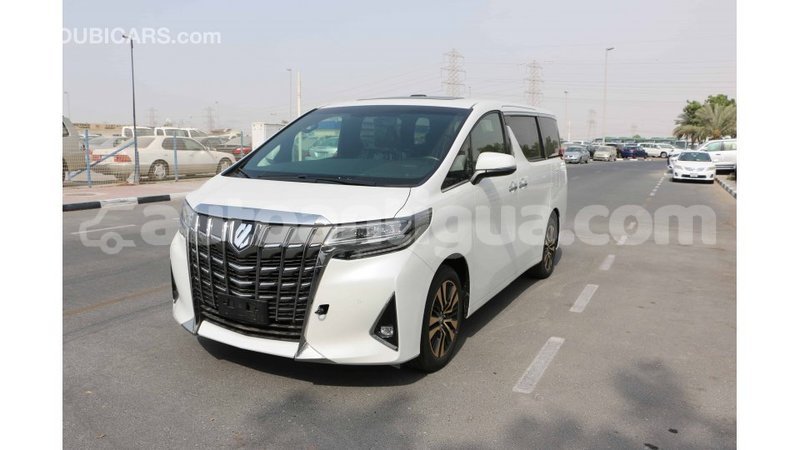 Big with watermark toyota alphard antigua import dubai 2046