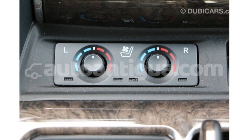 Big with watermark toyota alphard antigua import dubai 2046