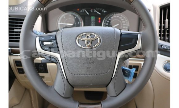 Buy Import Toyota Land Cruiser White Car in Import - Dubai in Antigua Buy Import Toyota Land Cruiser White Car in Import - Dubai in Antigua