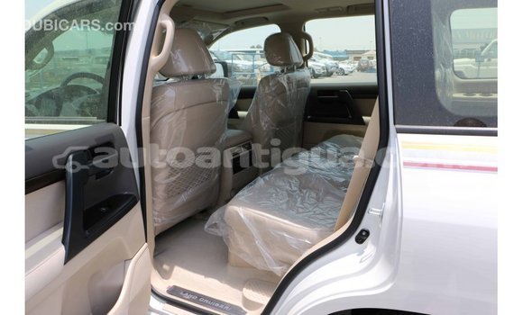 Buy Import Toyota Land Cruiser White Car in Import - Dubai in Antigua Buy Import Toyota Land Cruiser White Car in Import - Dubai in Antigua
