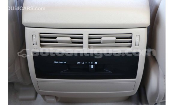 Buy Import Toyota Land Cruiser White Car in Import - Dubai in Antigua Buy Import Toyota Land Cruiser White Car in Import - Dubai in Antigua