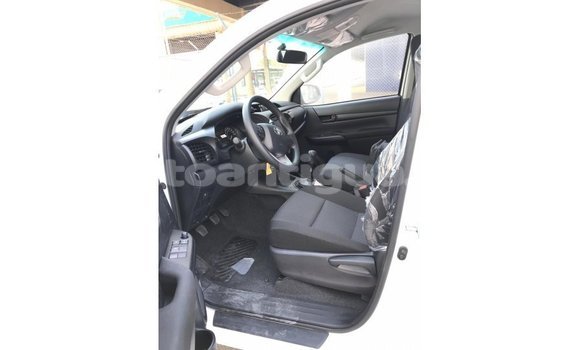 Buy Import Toyota Hilux White Car in Import - Dubai in Antigua Buy Import Toyota Hilux White Car in Import - Dubai in Antigua