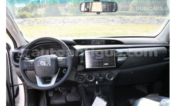 Buy Import Toyota Hilux White Car in Import - Dubai in Antigua Buy Import Toyota Hilux White Car in Import - Dubai in Antigua