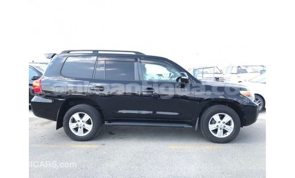 Buy Import Toyota Land Cruiser Black Car in Import - Dubai in Antigua Buy Import Toyota Land Cruiser Black Car in Import - Dubai in Antigua