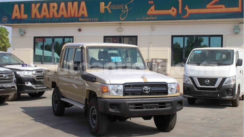 Big with watermark toyota land cruiser antigua import dubai 2055