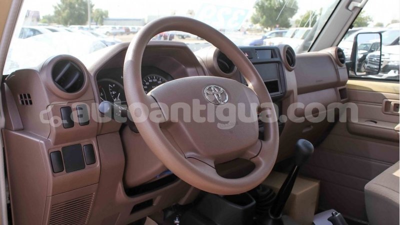 Big with watermark toyota land cruiser antigua import dubai 2055
