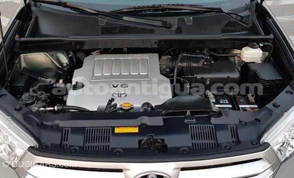 Buy Import Toyota Highlander Green Car in Import - Dubai in Antigua Buy Import Toyota Highlander Green Car in Import - Dubai in Antigua