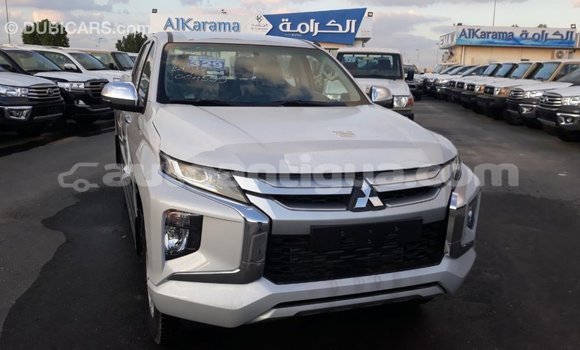 Buy Import Mitsubishi L200 White Car in Import - Dubai in Antigua Buy Import Mitsubishi L200 White Car in Import - Dubai in Antigua