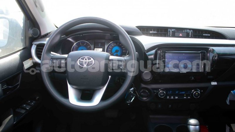 Big with watermark toyota hilux antigua import dubai 2062