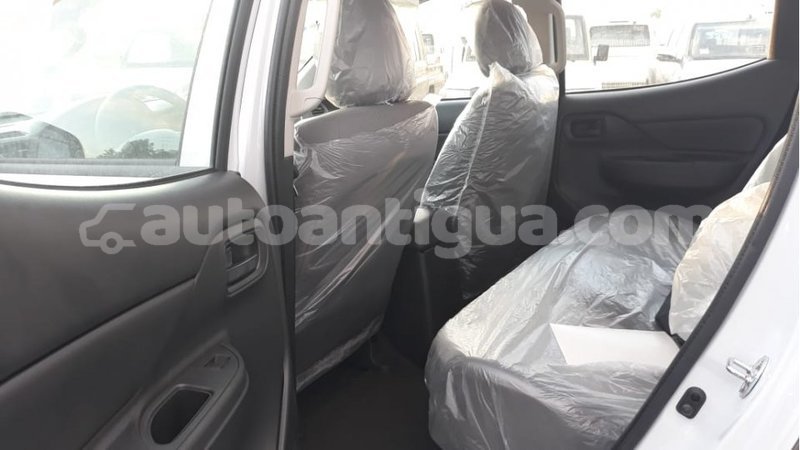 Big with watermark mitsubishi l200 antigua import dubai 2063