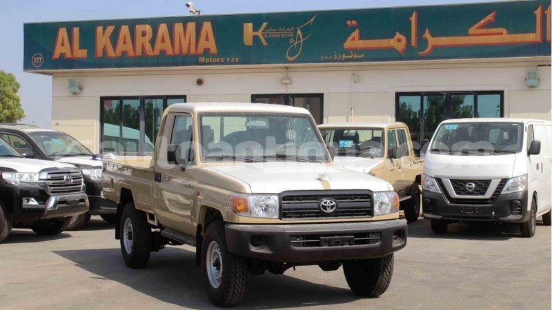 Big with watermark toyota land cruiser antigua import dubai 2065