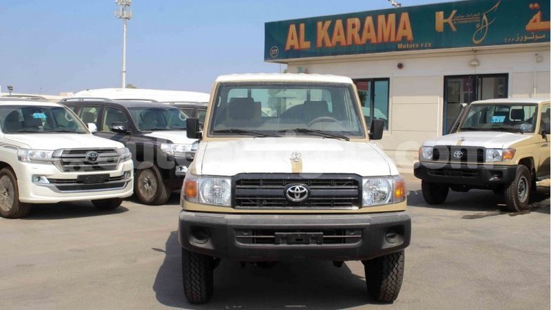 Big with watermark toyota land cruiser antigua import dubai 2065