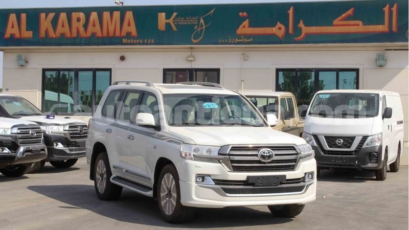 Big with watermark toyota land cruiser antigua import dubai 2068