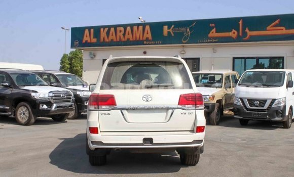 Buy Import Toyota Land Cruiser White Car in Import - Dubai in Antigua Buy Import Toyota Land Cruiser White Car in Import - Dubai in Antigua