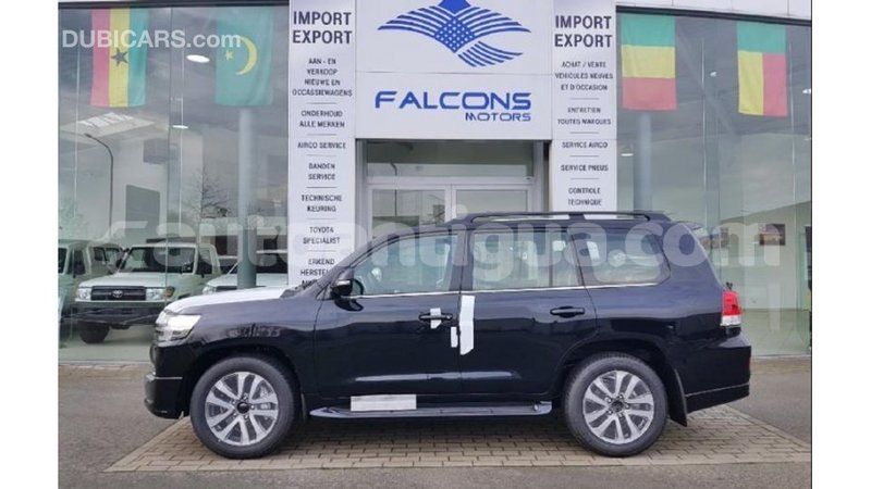 Big with watermark toyota land cruiser antigua import dubai 2070