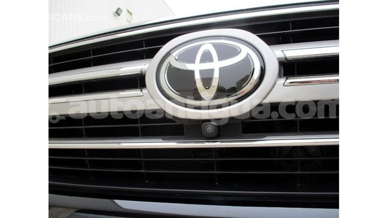 Big with watermark toyota land cruiser antigua import dubai 2070