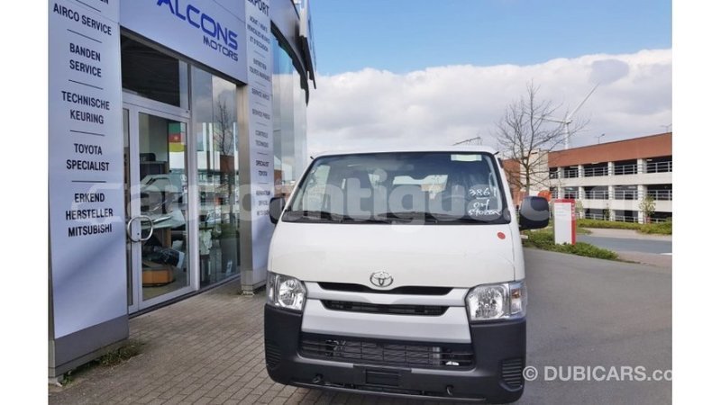 Big with watermark toyota hiace antigua import dubai 2074