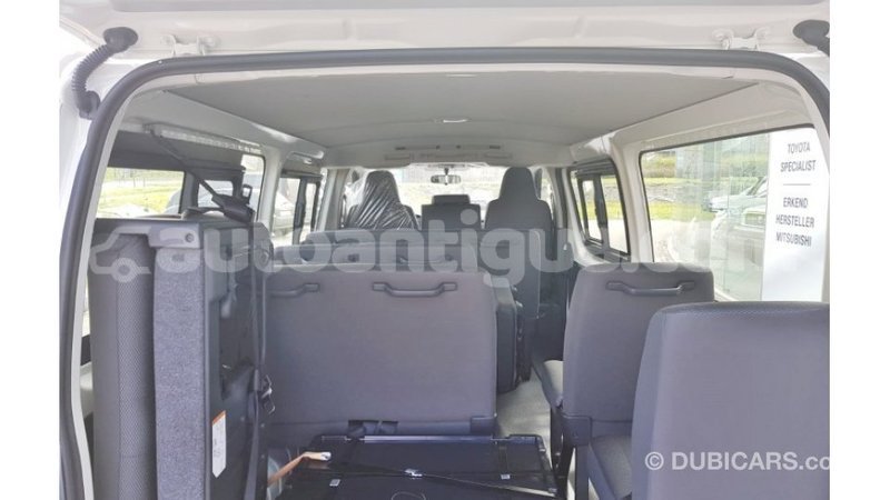 Big with watermark toyota hiace antigua import dubai 2074