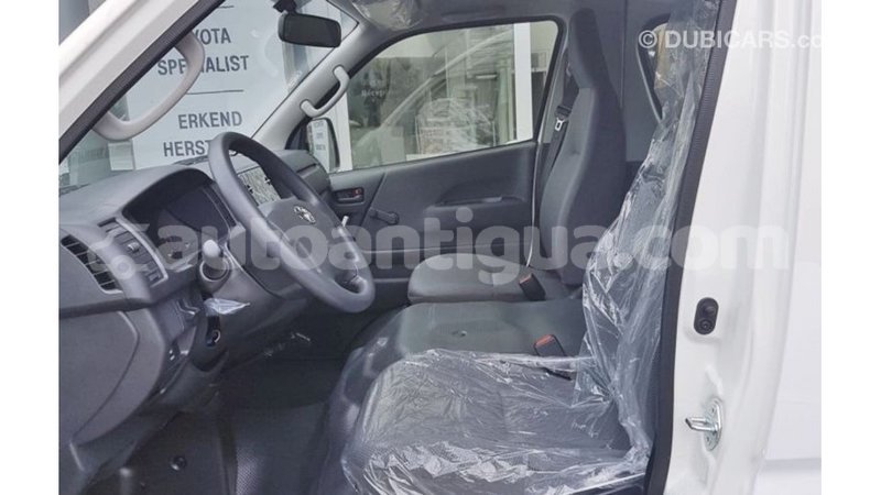 Big with watermark toyota hiace antigua import dubai 2078