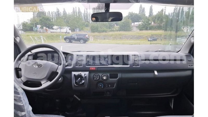 Big with watermark toyota hiace antigua import dubai 2078