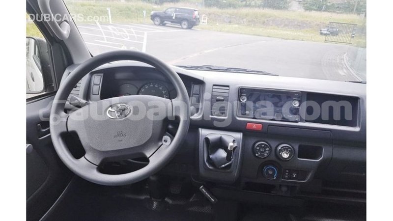 Big with watermark toyota hiace antigua import dubai 2078