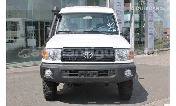 Buy Import Toyota Land Cruiser White Car in Import - Dubai in Antigua Buy Import Toyota Land Cruiser White Car in Import - Dubai in Antigua