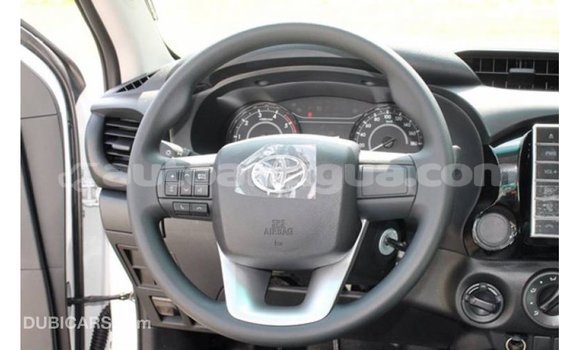 Buy Import Toyota Hilux White Car in Import - Dubai in Antigua Buy Import Toyota Hilux White Car in Import - Dubai in Antigua