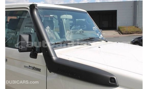 Buy Import Toyota Land Cruiser White Car in Import - Dubai in Antigua Buy Import Toyota Land Cruiser White Car in Import - Dubai in Antigua